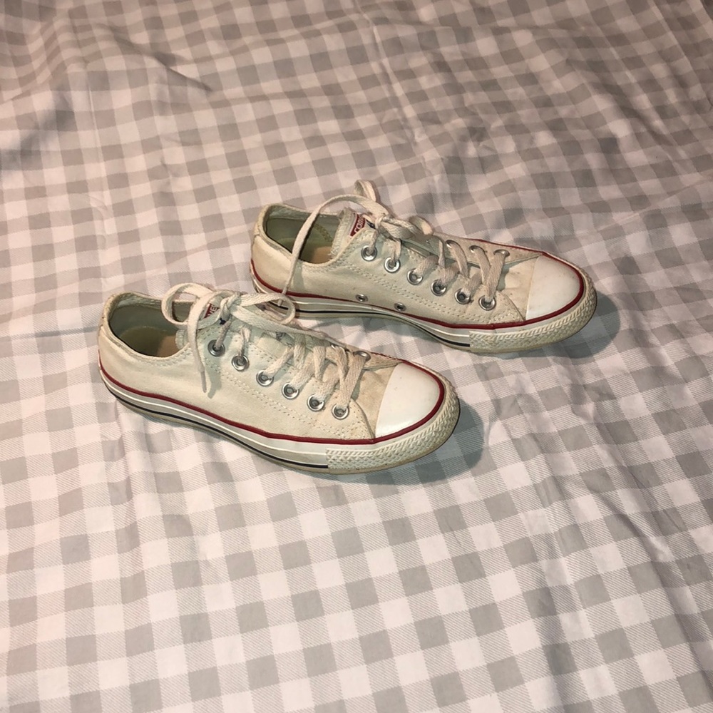 Woman’s Short Converse